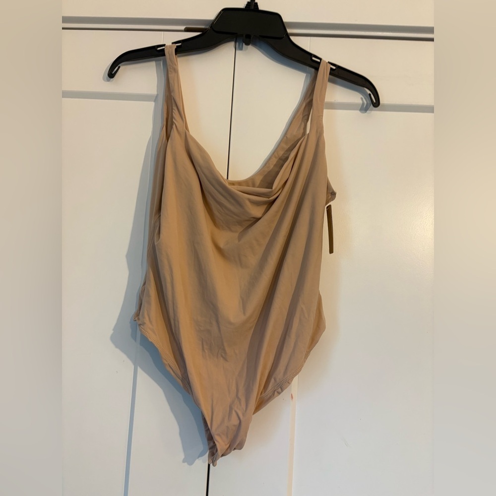 SKIMS‎ Tan Shapewear Intimates